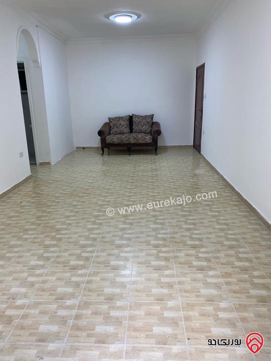 شقة أرضية مساحة 80م داخلي و 60م خارجي للبيع في عمان - صويلح