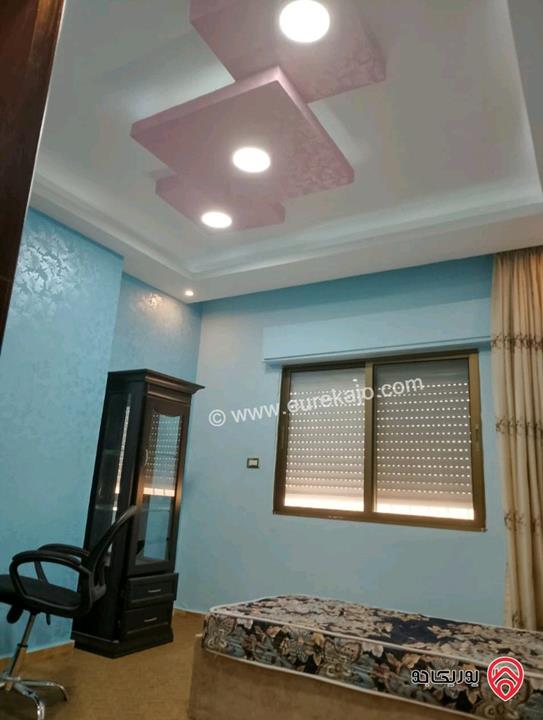 شقة طابق أول مساحة 115م مدخلين للشقة للبيع في عمان - الجبيهة ام زويتينه 