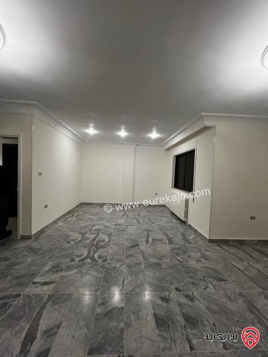 شقة طابق ثالث مساحة 163م للبيع في عمان - خلدا 