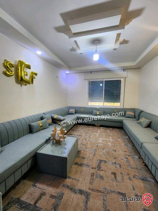 شقة شبه أرضية مساحة 150م داخلي و 120م خارجي للبيع في اربد - الحي الشرقي