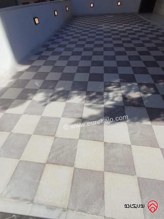 شقة أرضية مساحة 180م للإيجار مجددة سوبر ديلوكس في عمان - خلدا