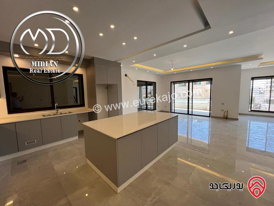 شقق جديدة فارغة للايجار في عمان - الكرسي مساحات 180م تشطيبات و ديكورات فاخرة اطلالة جميلة