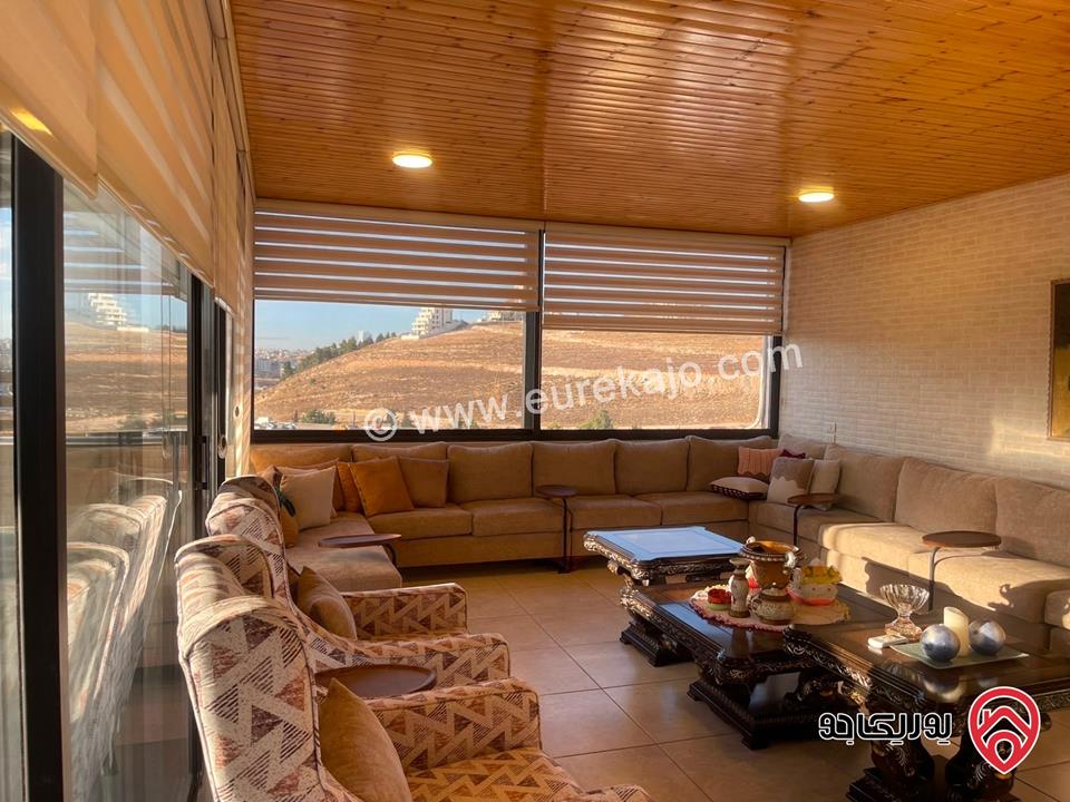شقة ديلوكس مع روف مساحة 240م للبيع في عمان - ضاحية النخيل