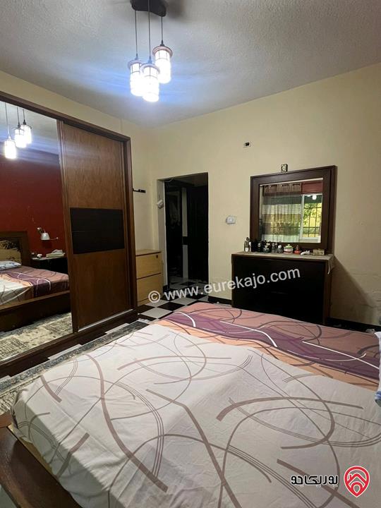 شقة طابق ارضي مساحة 150م داخلي و 200م خارجي للبيع في عمان - ضاحية الرشيد