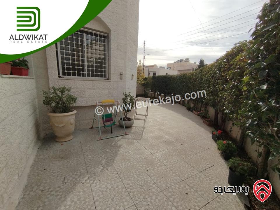 فيلا مساحة البناء 400م ومساحة الارض 430م ومساحة الحديقة 200م للايجار في عمان - ام السماق