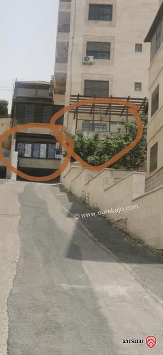 شقة فاخرة مفروشة طابق تسوية مساحة 260م للبيع في عمان - خلدا