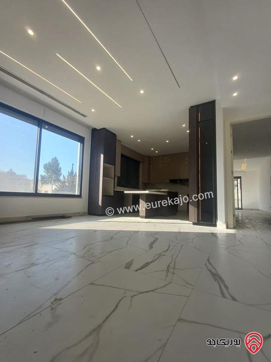 شقة مساحة 255م طابق ثاني للايجار في عمان - أم السماق