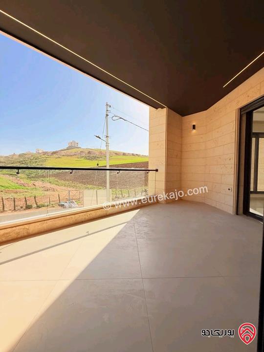 شقة أرضية مساحة 225م داخلي و 123م خارجي للبيع في عمان - كريدور عبدون