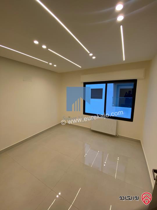 شقة طابق اول 150م تشطيب سوبر ديلوكس لم تسكن للبيع في عمان - أم أذينة