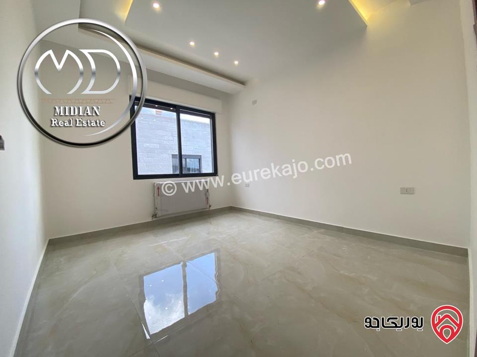 شقق أرضية جديدة للبيع في عمان - خلدا مساحات 140م & 145م مع تراسات و حدائق تشطيبات ديكورات سوبر ديلوكس بسعر مميز