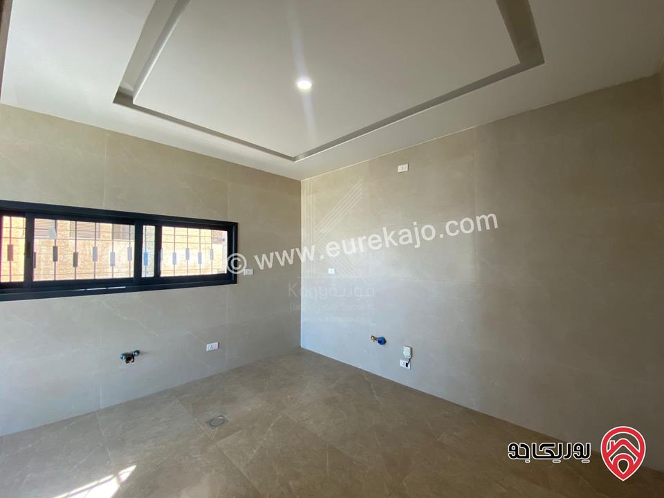 شقة فاخرة شبه ارضية مساحة 176م داخلي و 40م خارجي للبيع في عمان - تلاع العلي