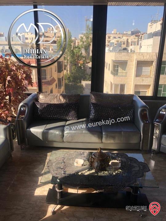 شقة للبيع في عمان - الصويفية طابق ثالث مساحة 350م تشطيبات و ديكورات سوبر ديلوكس اطلالة جميلة بسعر مميز