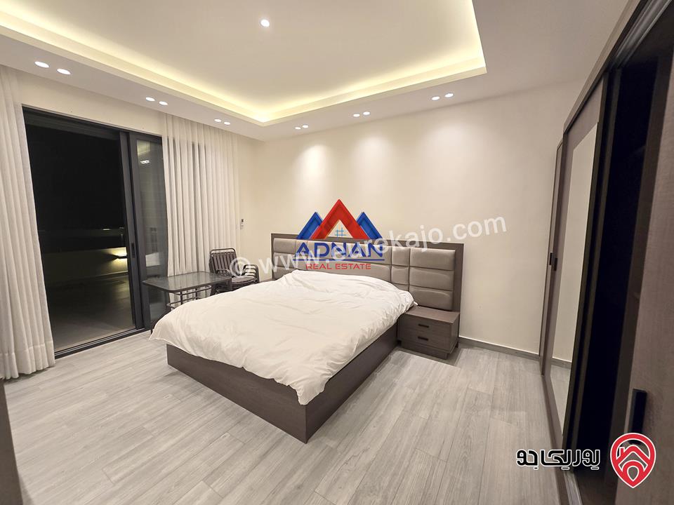 شقة ارضية جديدة مساحة 175م داخلي و 150م خارجي للايجار مفروشة في عمان - دير غبار