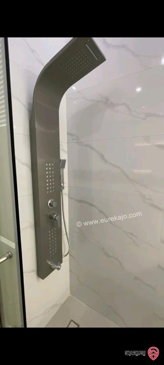 فيلا مساحة 370م على أرض 400م للبيع في عمان - الجبيهة ام زويتينة