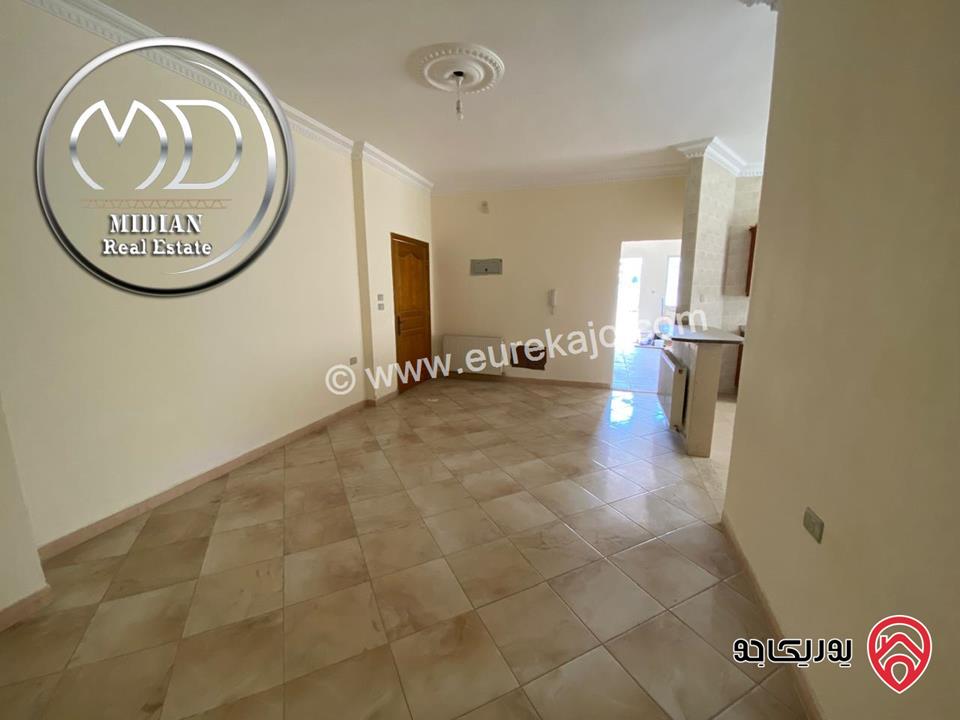 شقق للبيع طابق أخير مع روف في عمان - ضاحية الرشيد مساحات 220م & 240م مع تراسات امكانية الأقساط بأسعار مميزة