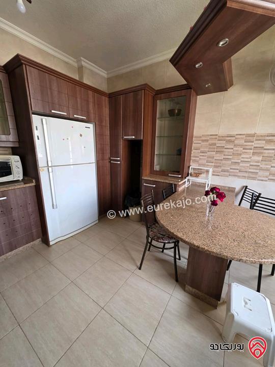 شقة طابق ثالث مساحة 190م للإيجار فارغة في عمان - خلدا 