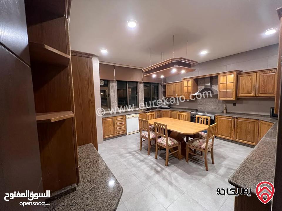 شقة فاخرة مفروشة مساحة 240م للايجار في عمان - عبدون 