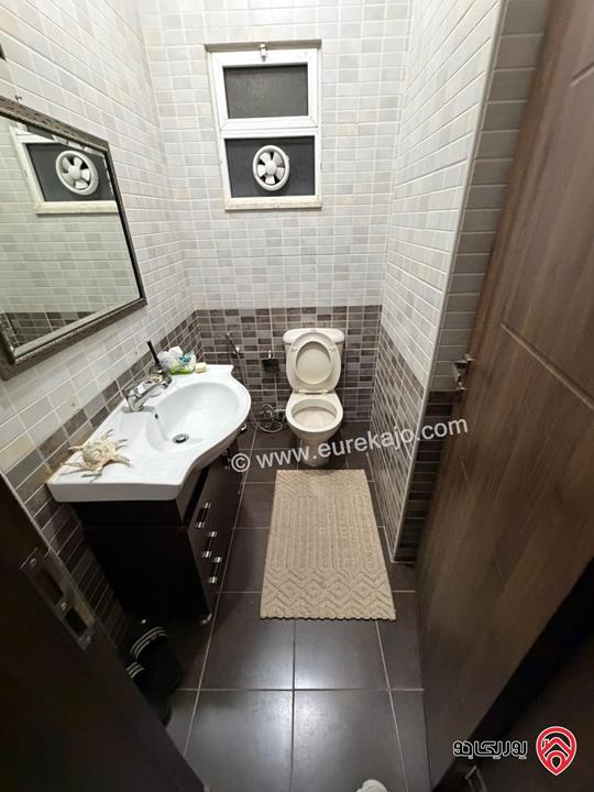 شقة طابق ثاني مساحة 176م للبيع في عمان - الجبيهة