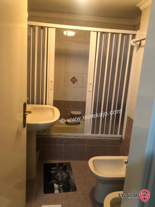 شقة مفروشة فاخرة مساحة 150م طابق ثالث للإيجار في عمان - الرابية 