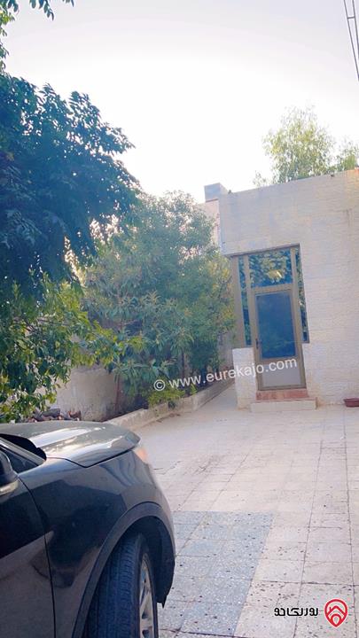 فيلا مساحة 280م على أرض 750م للبيع في عمان - البنيات بالقرب من طريق المطار
