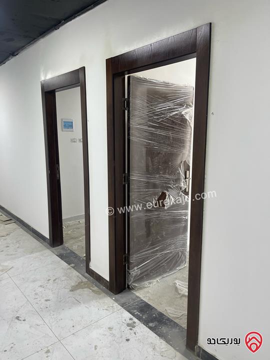 مكاتب بمساحات مختلفة للايجار في عمان - خلدا