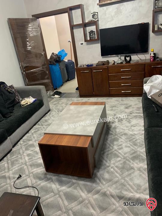 شقة طابق ثالث مساحة 150م مع روف 150م للبيع في عمان - طبربور 