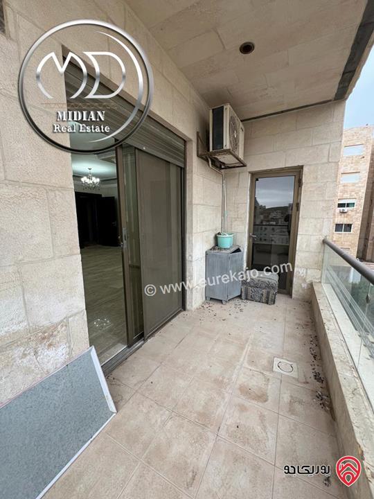 شقة فارغة للايجار في عمان - دير غبار مساحة 200م طابق ثالث تشطيبات و ديكورات سوبر ديلوكس بسعر مميز