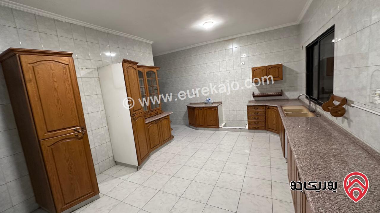 شقة طابق أرضي معلق مساحة 240 متر للبيع في عمان - تلاع العلي