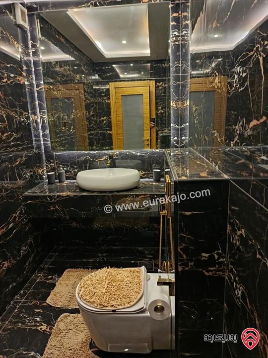 رووف فاخر جدا مفروش مساحة 150م داخلي و 200م خارجي للايجار في عمان - عبدون من المالك مباشرة وللعائلات فقط 