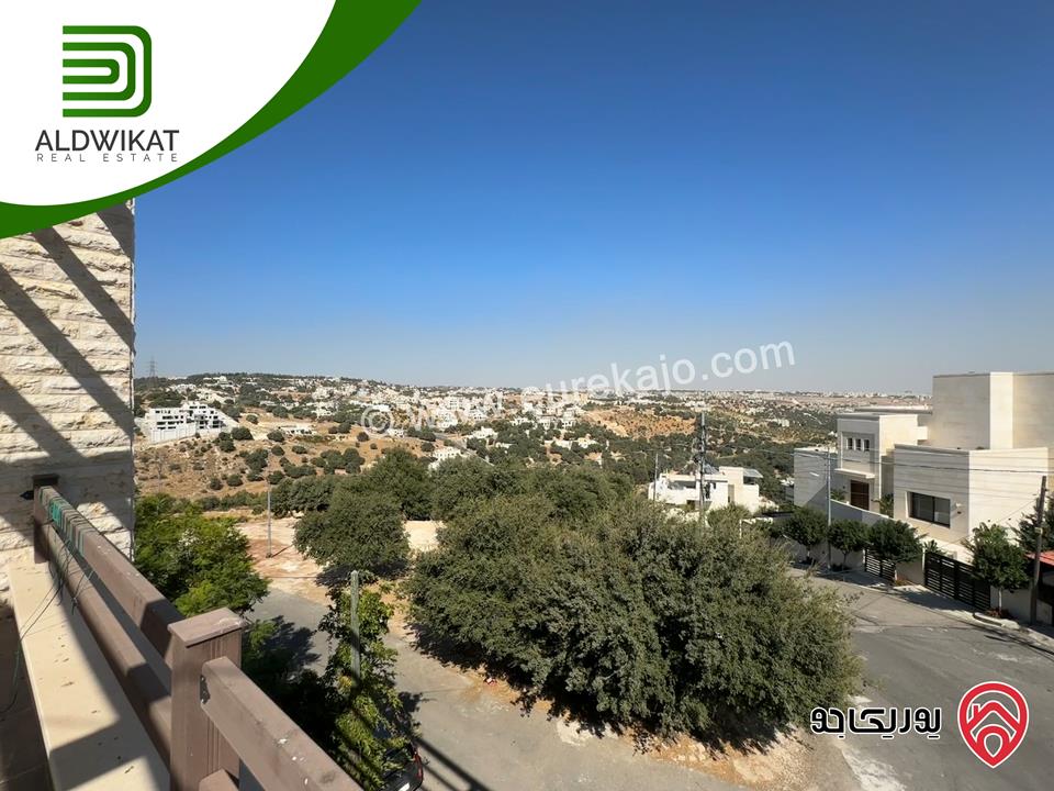 فيلا مستقلة للبيع في عمان - بدر الجديدة مساحة الارض 985م ومساحة البناء 1200م ومساحة الحديقة 400م ومساحة الترس 200م ذات موقع واطلالة مميزة