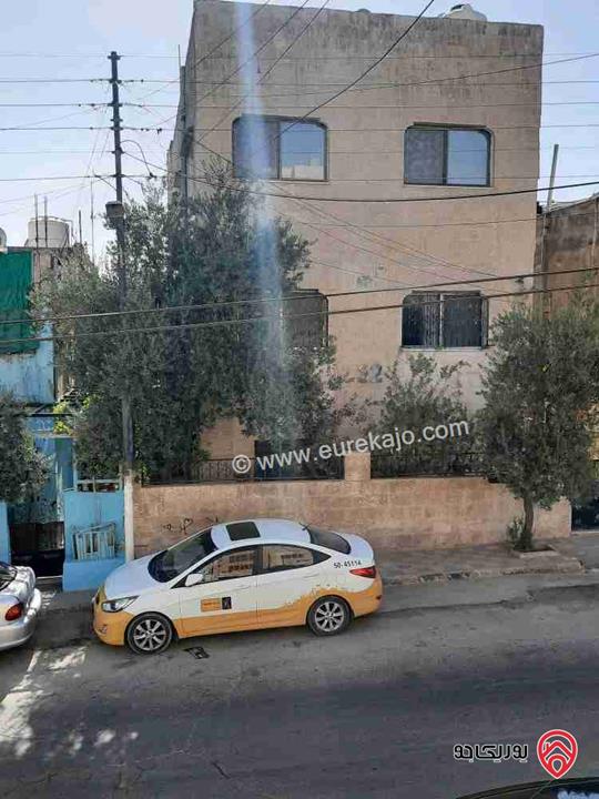 عقار شقق مكون من 4 طوابق على أرض 200م للبيع في الزرقاء - الرصيفة 