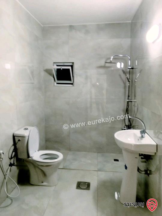 شقة طابق اول مساحة 131م للبيع في الزرقاء الجديدة