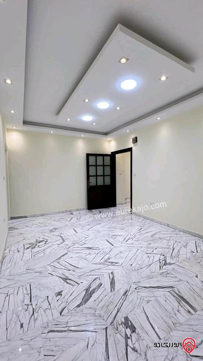 شقة مساحة 191م طابق أول للبيع في عمان - الرابية