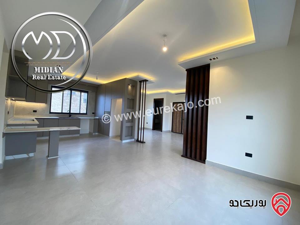 شقة طابقية فارغة للايجار في عمان - ضاحية الامير راشد مساحة 160م طابق ثاني تشطيبات ديكورات عصرية فاخرة جديدة لم تسكن