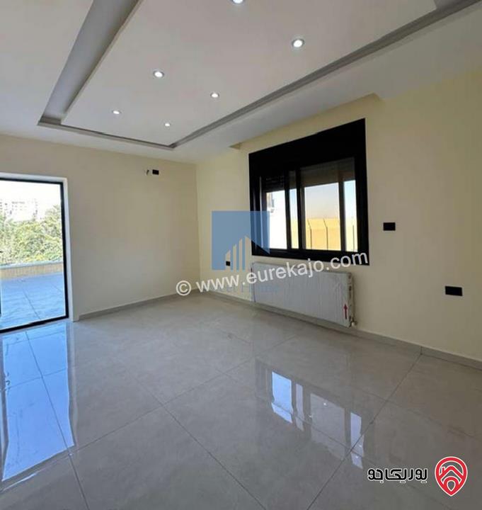 شقة فاخرة للبيع في عمان - تلاع العلي خلف طواحين الهوا 180م مع ترس 30م بسعر مغري لم تسكن