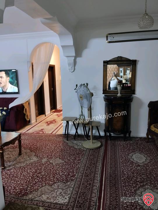 شقة ارضية مساحة 150م للبيع في الزرقاء الجديدة