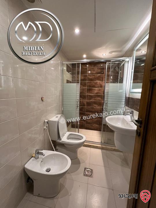 شقة شبه ارضي فارغة للايجار في عمان - عبدون مساحة 200م تشطيبات و ديكورات عصرية فاخرة اطلالة جميلة