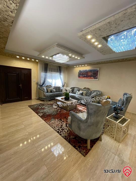 فيلا مساحة 700م على أرض 1 دونم مفروشة للإيجار في عمان - الجبيهة