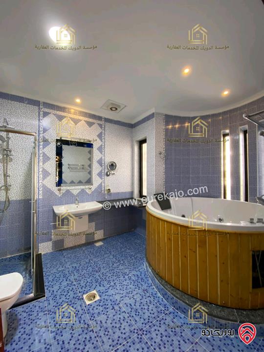 فيلا مساحة 920م على أرض 790م للإيجار في عمان - عبدون 