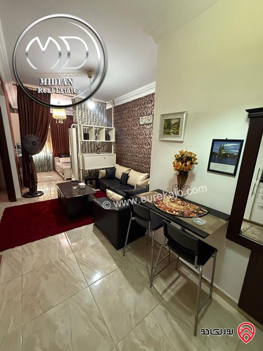 شقق مفروشة للايجار في عمان - ام اذينة تشطيبات و فرش سوبر ديلوكس اطلالة جميلة بسعر مميز