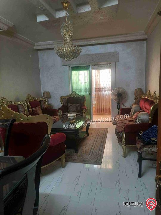 شقة طابق ثالث مساحة 177م مع روف مساحة 30م للبيع عمان - عرجان