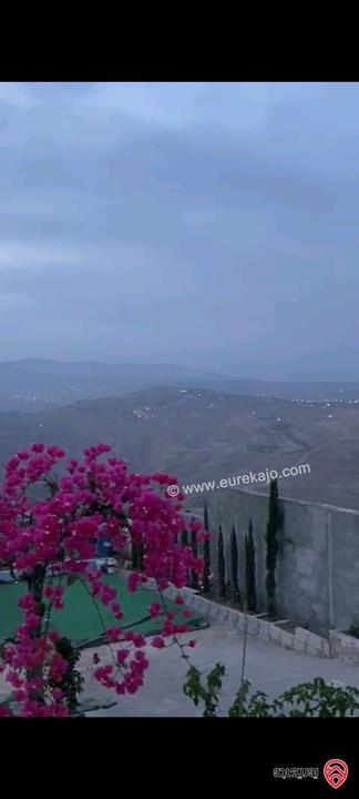 شاليه مساحة 300م على أرض 1100م للبيع في جرش - على طريق عمان جرش المصطبة تبعد عن صويلح 20 دقيقة 