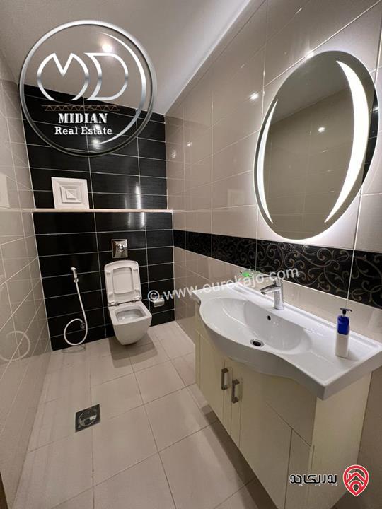 شقة شبه ارضي فارغة للايجار في عمان - عبدون مساحة 200م تشطيبات و ديكورات عصرية فاخرة اطلالة جميلة