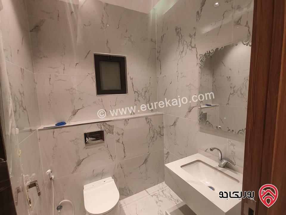 شقة مساحة 160م طابق ثاني للبيع في عمان - الشميساني