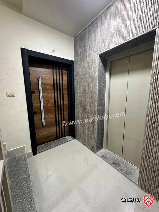 شقة مساحة 172م طابق ثاني للبيع في الزرقاء الجديدة - مشروع الحلبي 26 موقع مميز وهادئ جدا