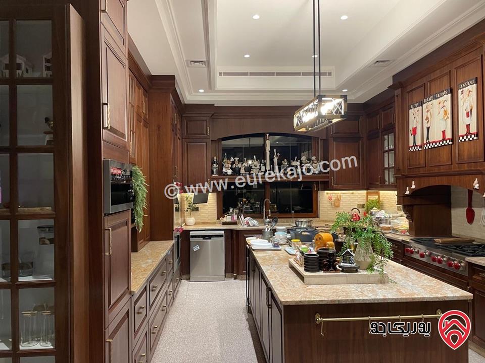 قصر فاخر مساحة البناء 2000م على أرض 2 دونم و 650م للبيع في عمان - دابوق 