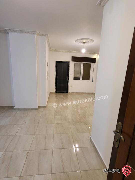 شقة ( فارغ + مفروش ) سكن طالبات للايجار في اربد - مجمع عمان الجديد