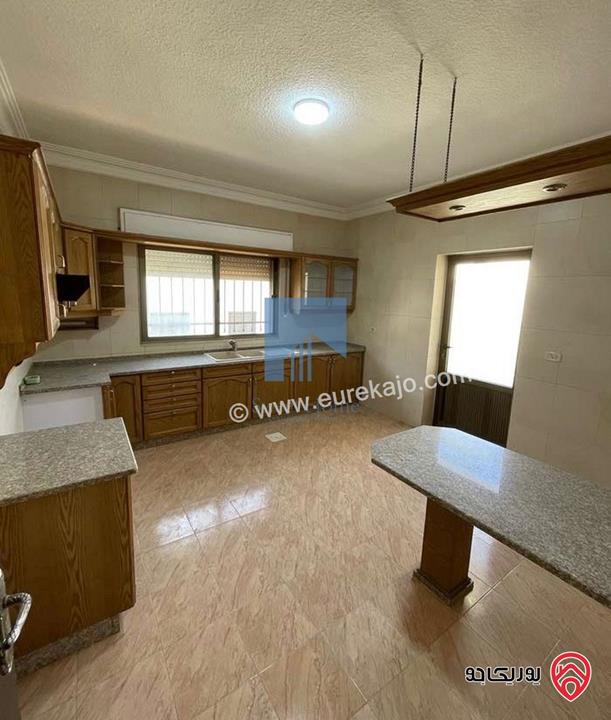 شقة مميزة للبيع في عمان - خلدا قرب المدارس المستقلة طابق ثالث 190م تشطيب سوبر ديلوكس