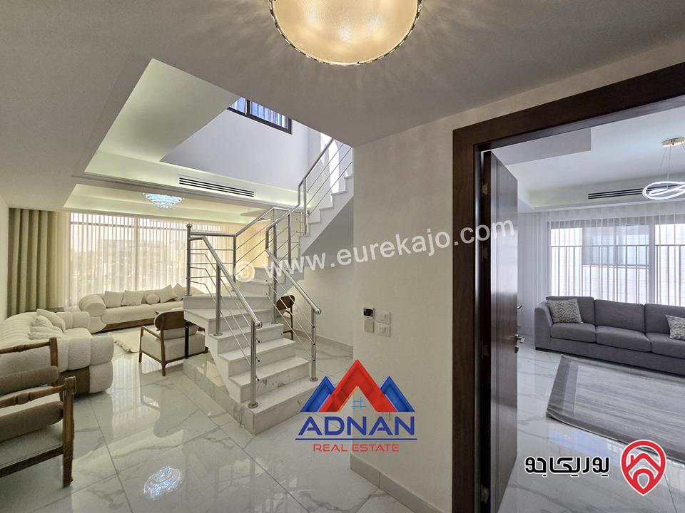 شقة طابق ثالث دوبلكس مساحة 250م مفروشة للإيجار في عمان - عبدون 