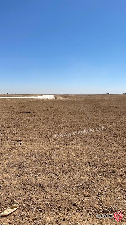 ارض مساحة 3400م للبيع من أراضي جنوب عمان - طريق المطار بجانب المزارع و الشاليهات و الفلل منطقة الصلاحية 